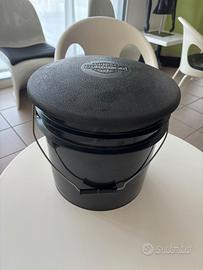 SECCHIO CON COPERCHIO MULTIUSO