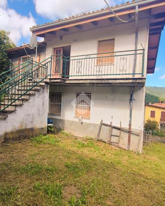 CASA SEMINDIPENDENTE A FABBRICA CURONE