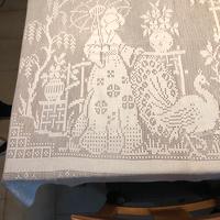 Tovaglia fatta a Filet all’uncinetto