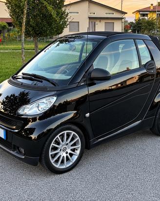 Smart ForTwo 1000 52 kW MHD cabrio pure