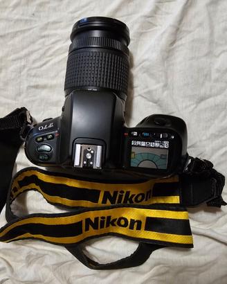 Macchina fotografica Nikon F70 Analogica a Rullino