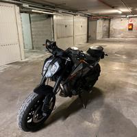 Ktm duke 790