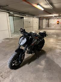 Ktm duke 790