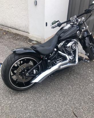 Harley davidson breakout anno 2015