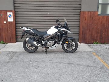 Suzuki V-strom 650 abs