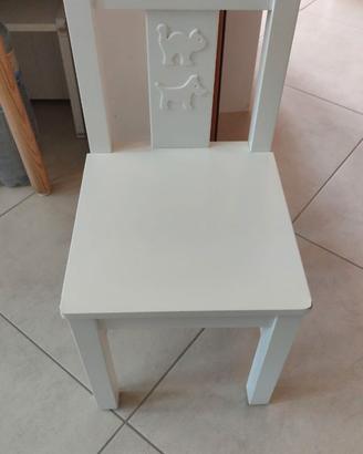 tavolino per bambini e 3 sedie