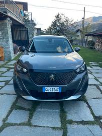 Peugeot 2008 1.2 pure tech 130 cv navipack