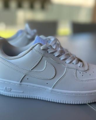 Nike airforce 1 numero 39 per ragazzino/ ragazzina