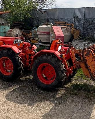 Trattore Frutteto Valpadana 300 con fresa