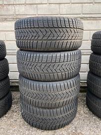 Pneumatici 235 40 19 Pirelli