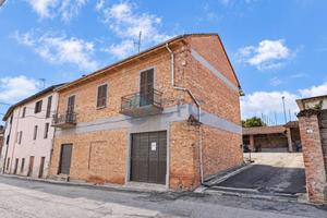 Villa di 147 m² con 4 locali a Bergamasco