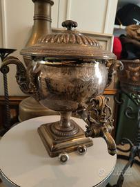 Samovar Urna da tè d’epoca con rubinetto steampunk