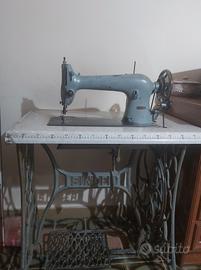 Macchina da cucire Singer d’epoca 