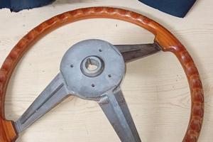 volante alfa romeo GT modello hellebore