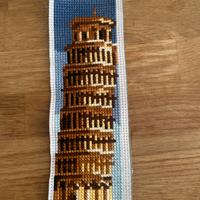 Segnalibro torre di Pisa a puntocroce