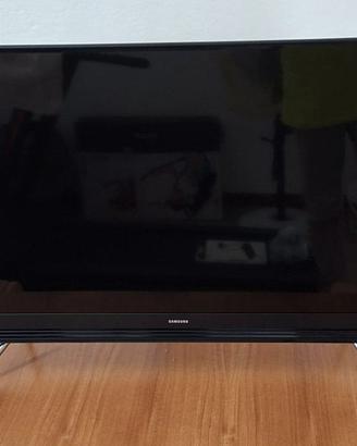 Monitor TV LED Samsung 32” Full HD + digitale
