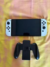 Switch oled con un anno di garanzia