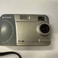 Macchina fotografica FUJIFILM IX30 funzionante