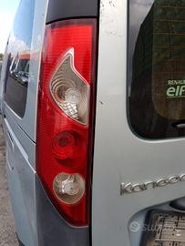 Fanale posteriore sinistro Renault Kangoo 2010