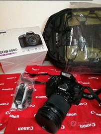 CANON 800D, pochi scatti, WIFI+ lente 18-55 IS STM