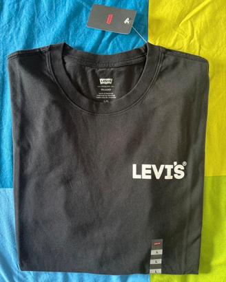 T-shirt Levis