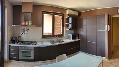 Cucina moderna completa