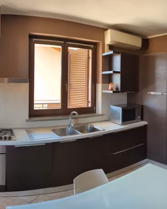 Cucina moderna completa