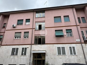 4 LOCALI A ROMA