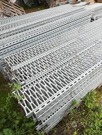 pavimento grigliato in ferro zincato