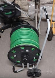 tubo in gomma per giardino