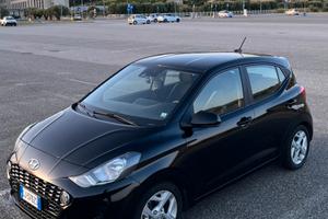 Hyundai i10 1.0 benzina manuale 2022 in garanzia