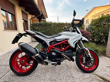Ducati Hypermotard 939