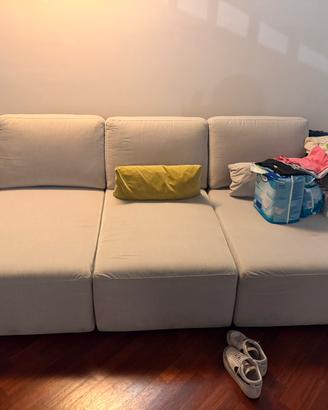 DIVANO 3 POSTI 1 Piazza e mezzo — €950