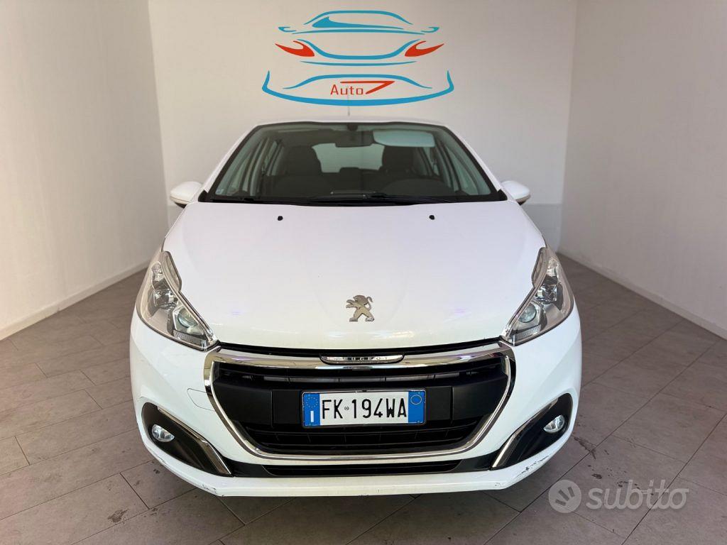 PEUGEOT 208 1° serie PureTech 82 5 porte Allure