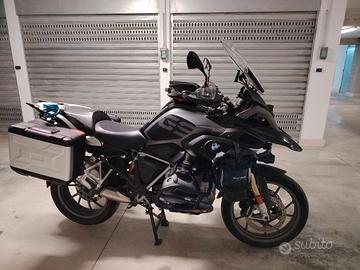 BMW r 1200 gs in perfetto ordine