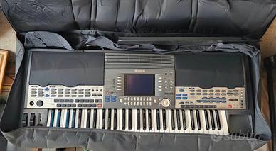 Yamaha PSR900