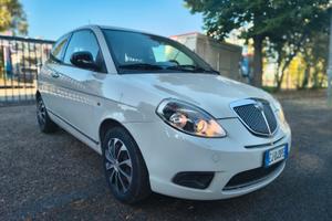 Lancia Ypsilon 1.3 MJT 75 EURO 5