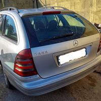 Mercedes C 200
