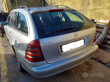Mercedes C 200