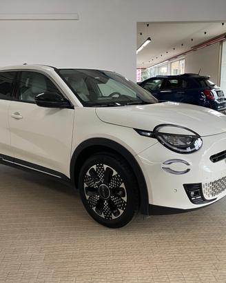 Fiat 600 Hybrid 110 CV DCT MHEV La Prima II Prezzo