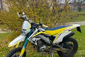 Moto Vent Honda Motard 125 4t enduro