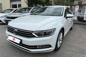VOLKSWAGEN Passat Variant 1.6 TDI SCR DSG Busine