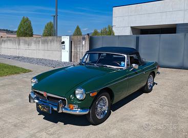 MG B Roadster (RESTAURO TOTALE)
