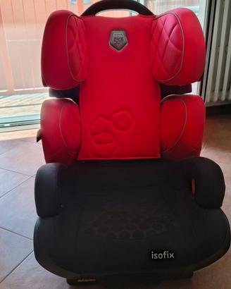 Seggiolino auto reclinabile con sistema ISOFIX 