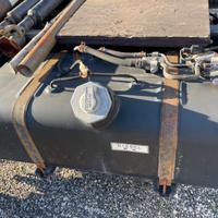 Serbatoio gasolio Mitsubishi canter