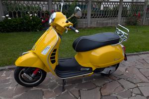Piaggio Vespa 300 gts