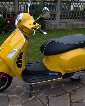 Piaggio Vespa 300 gts