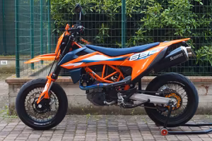 KTM 690 SMC R 2024