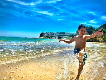 100mt.dal MARE con Parcheggio e aria climatizzata