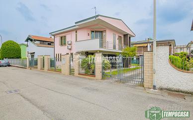 Villa a Lodi Via Bassiano Martani 3 locali